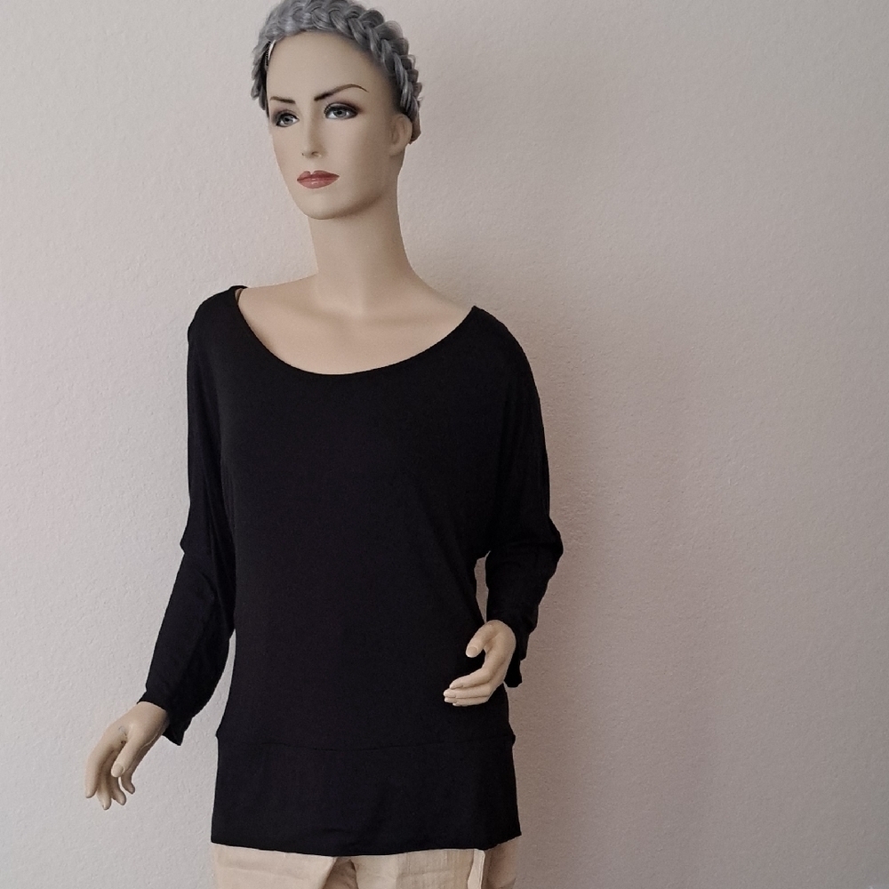 Premise Black Relaxed Blouse with Long Sleeves